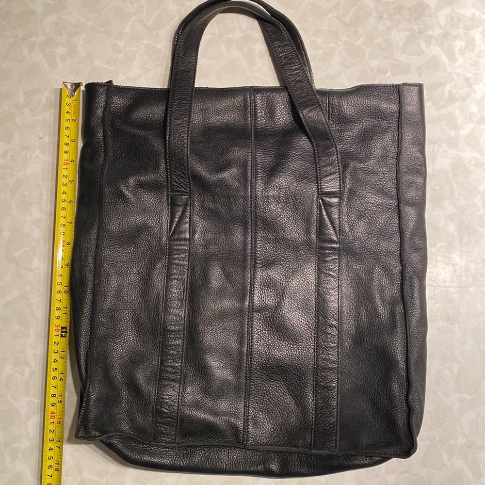Beautiful black Banana Republic tote